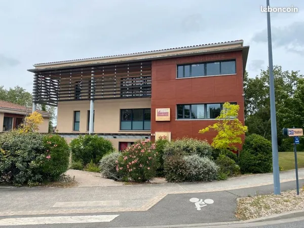 Location - Bureaux -150 m² Blagnac