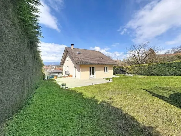 Maison 5 pièces 145 m²