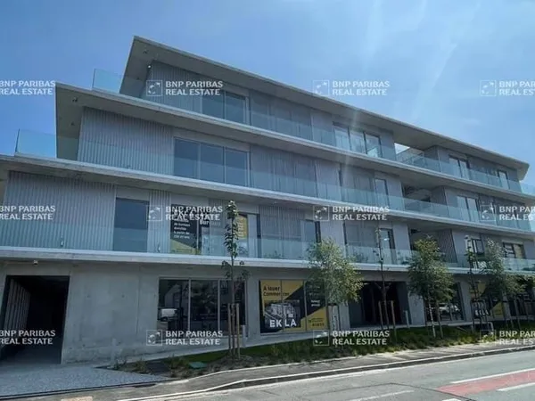 Bureaux 1252 m²