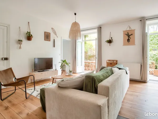 RARE : Magnifique T2 50m2 avec 38m2 de jardin privé - Quartier St Donatien