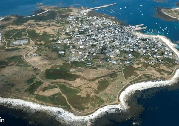 EXCLUSIVITÉ DIRECT PROPRIÉTAIRE - Terrain vue mer exceptionnelle à Molène (sans frais d'agence)