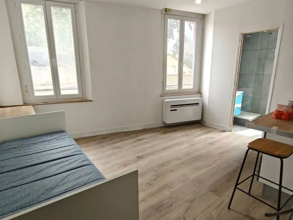 Studio 20m² meublé rénové à 300m de l'université