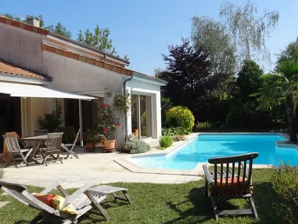 Maison familiale avec piscine Exclusivité à Buxerolles