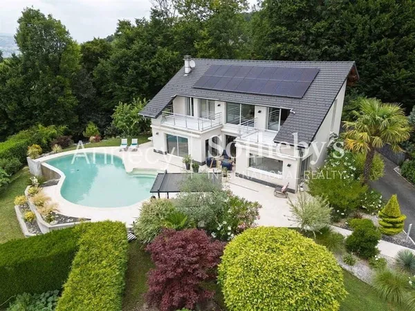 Maison 6 pièces 182 m²