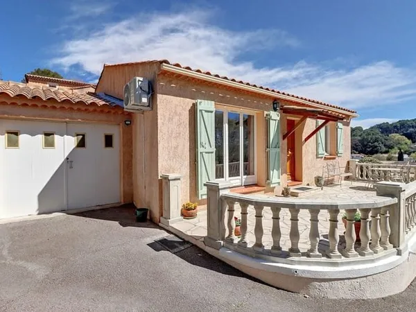 DRAGUIGNAN MAISON PLAIN-PIED T4 78 M² 2 CHAMBRES BUREAU GARAGE