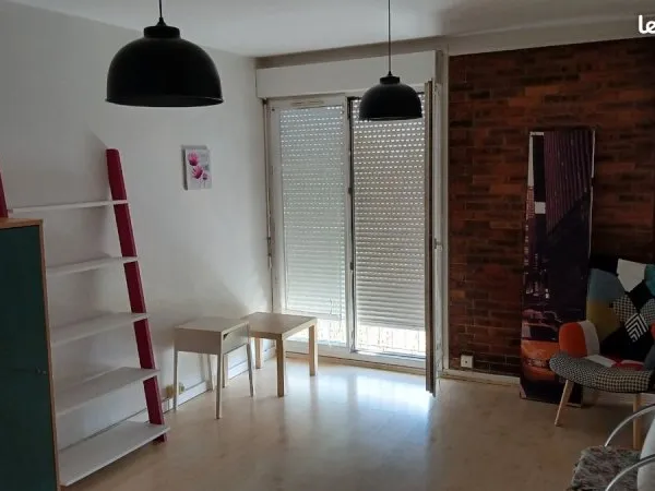 Vends studio F1 bis proche CHU