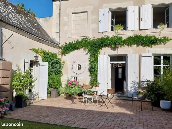 Maison 11 pièces 250 m²