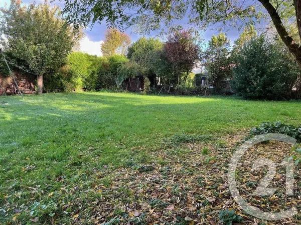 Terrain 642 m²