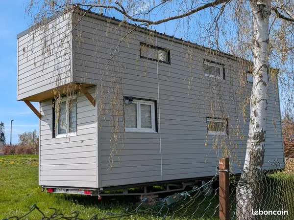 Tiny house