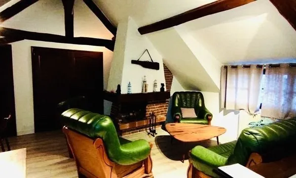 Maison de ville de 8 pièces principales