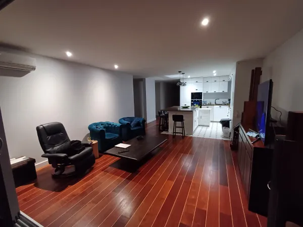 Loue T5 meublé 116m² bord de Garonne rénové proche Darwin