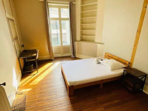 Appartement 11 pièces 197 m²