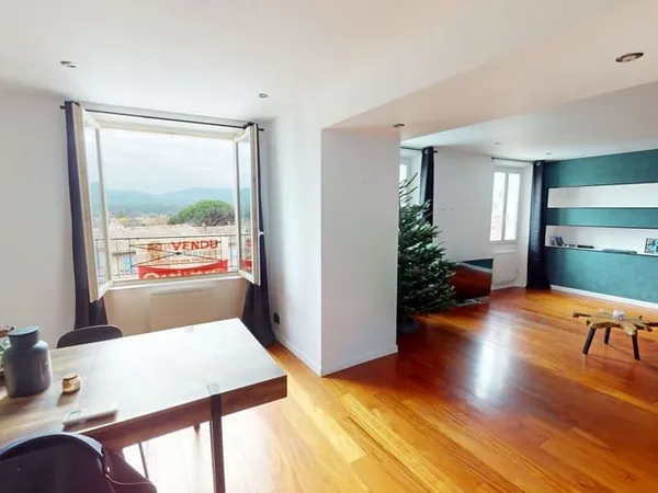 Appartement 3 pièces 100 m²