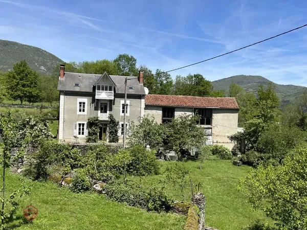 Magnifique Manoir et Maison d'Hôtes