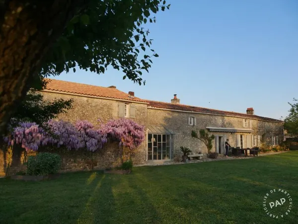 Maison 6 pièces 463 m²