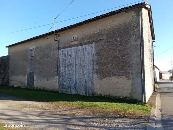 Local d’activité et entrepôt Vente Frozes 1p 260m² 50000€