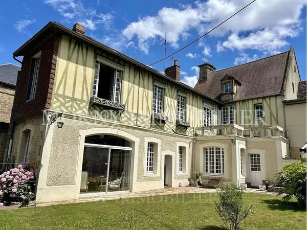Maison 10 pièces 280 m²