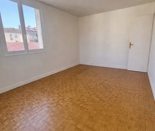 Saint-Denis Studio lumineux de 30 m2 bien situé