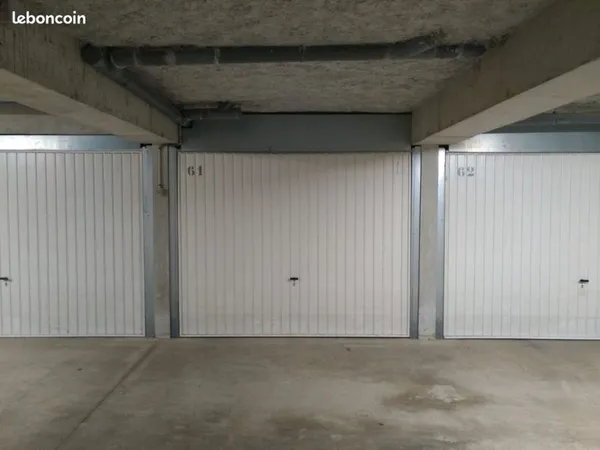 Garage/box fermé en sous sol fermé sécurisé dans résidence