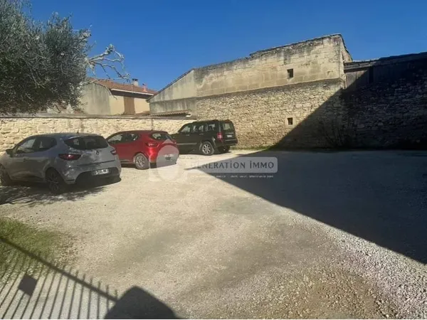 Stationnement Vente Eyragues   21500€