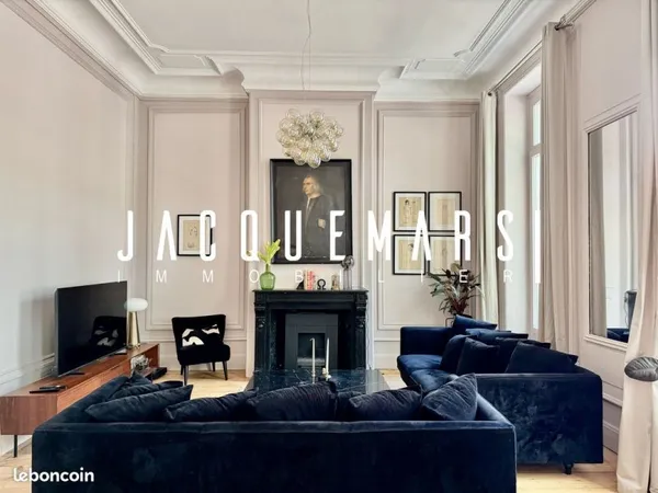 Exclusivité JACQUEMARS Immobilier Lille Liberté Joli T3 avec parking et balcon