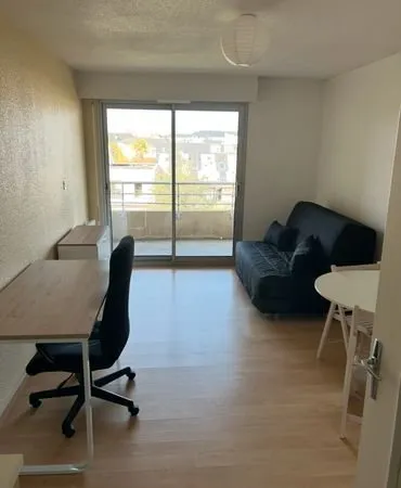 Studio à louer Angers proche UCO et ESA