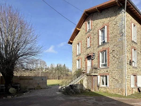 Charmante maison en pierres