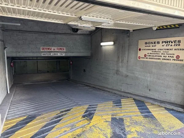Parking box
