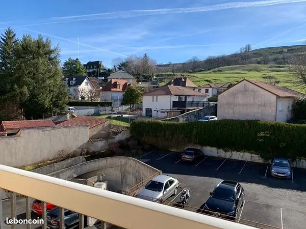 Stationnement Location Aurillac   50€