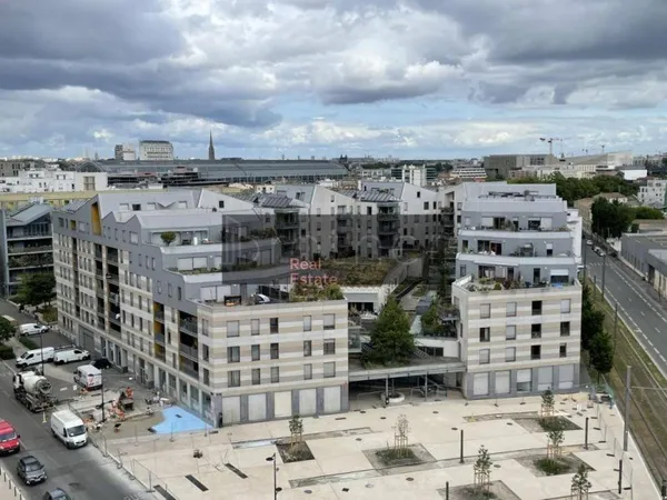 Bureaux 1244 m²
