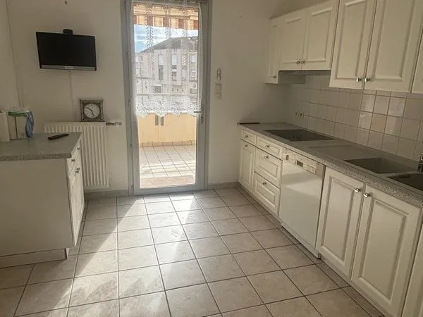 À louer appart. Clos Ste Anne T5