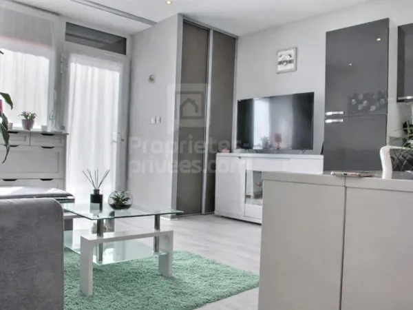 Appartement Entrelacs ,2 pièce(s) 32 m2