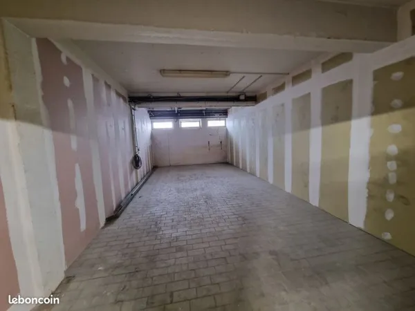 COLMAR/ Local de stockage de 42m²