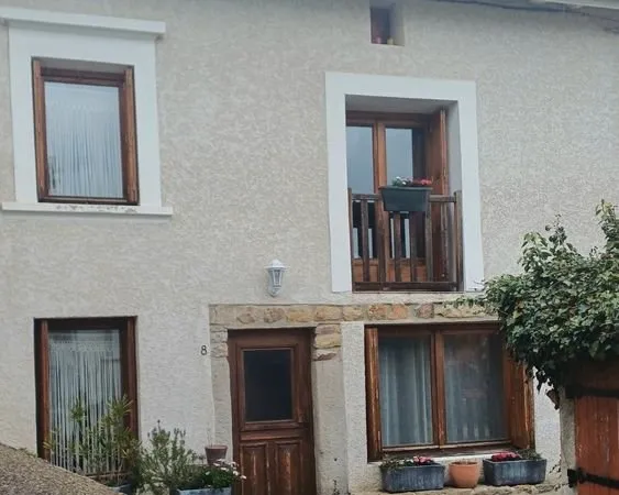 Maison de village avec jardin