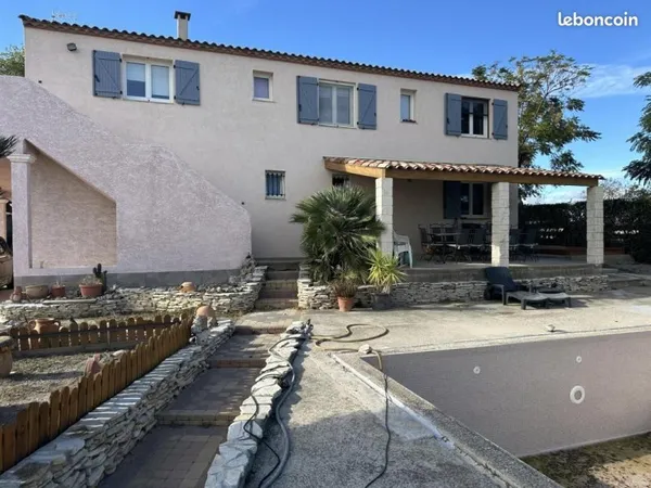 Villa 6 pièces 140 m²