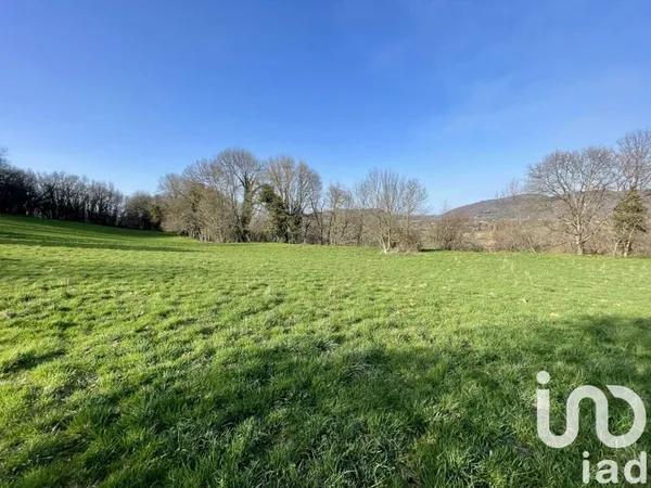 Terrain constructible 2224 m²