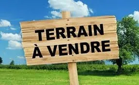 TERRAIN CONSTRUCTIBLE DE 450 M2 - LIBRE DE CONSTRUCTION