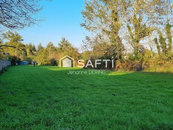 Terrain 1400 m²