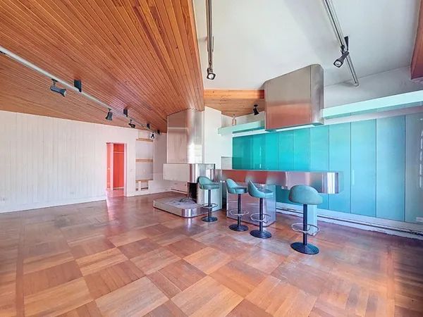 Maison 5 pièces 213 m²