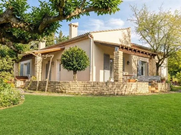 Maison de plain-pied 6 pièces 105 m²