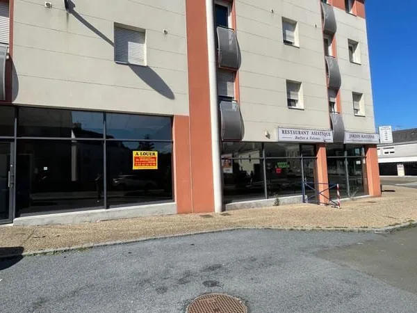 Local commercial 110 m²