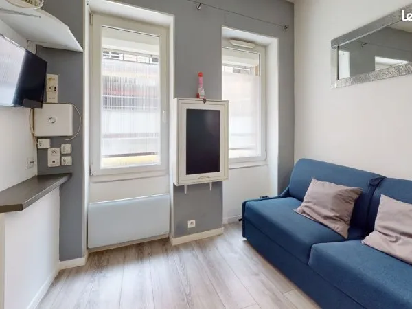 Studio 1 pièce 13 m²