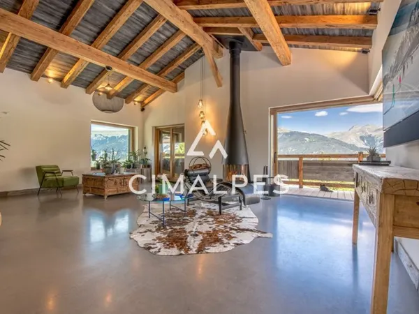 CHALET D'ARCHITECTE AVEC VUES PANORAMIQUES