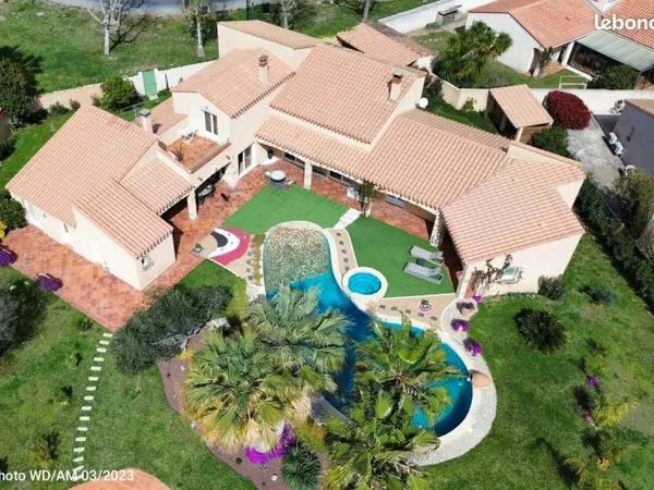 Maison type Mas 275 M2 Saint-Cyprien proche plage