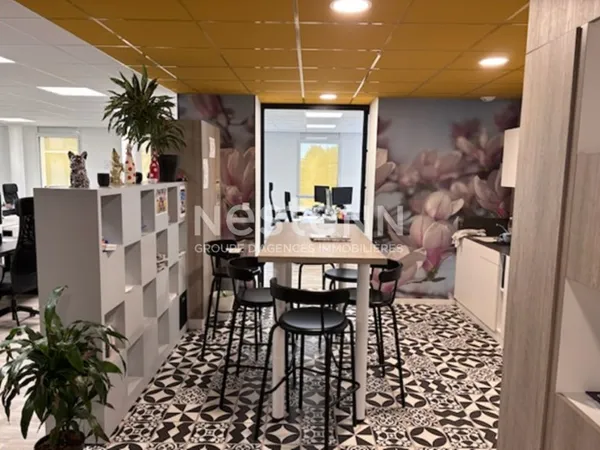 BEL ESPACE DE BUREAUX SUR VANNES OUEST 205 m2