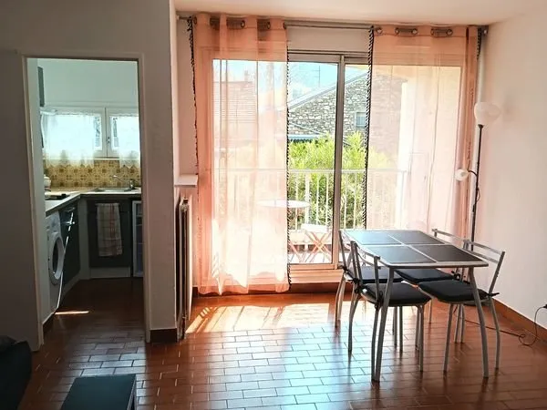 Loue studio meuble