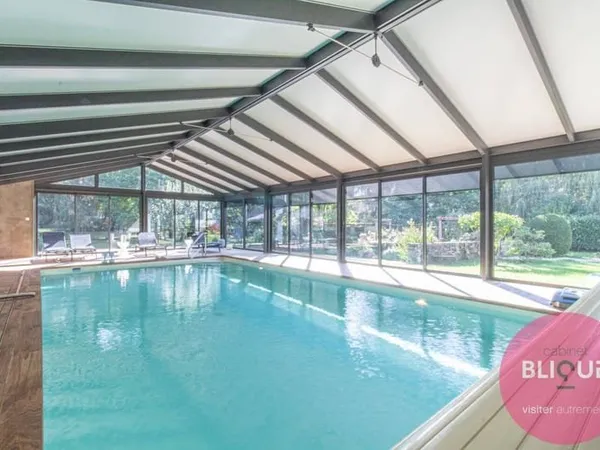 Maison 10 pièces 432 m²