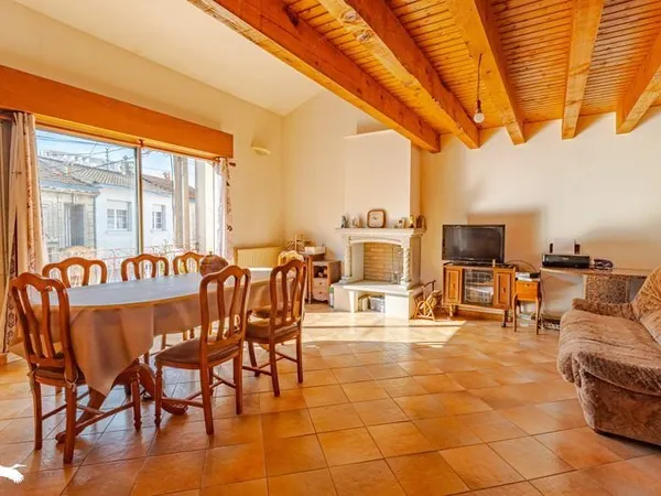 Maison de ville de 7 pièces principales