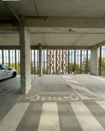 Vends parking