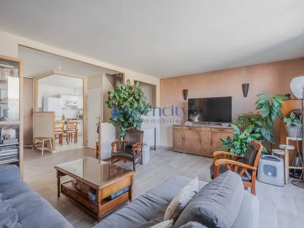 Appartement 4 pièces 82 m²